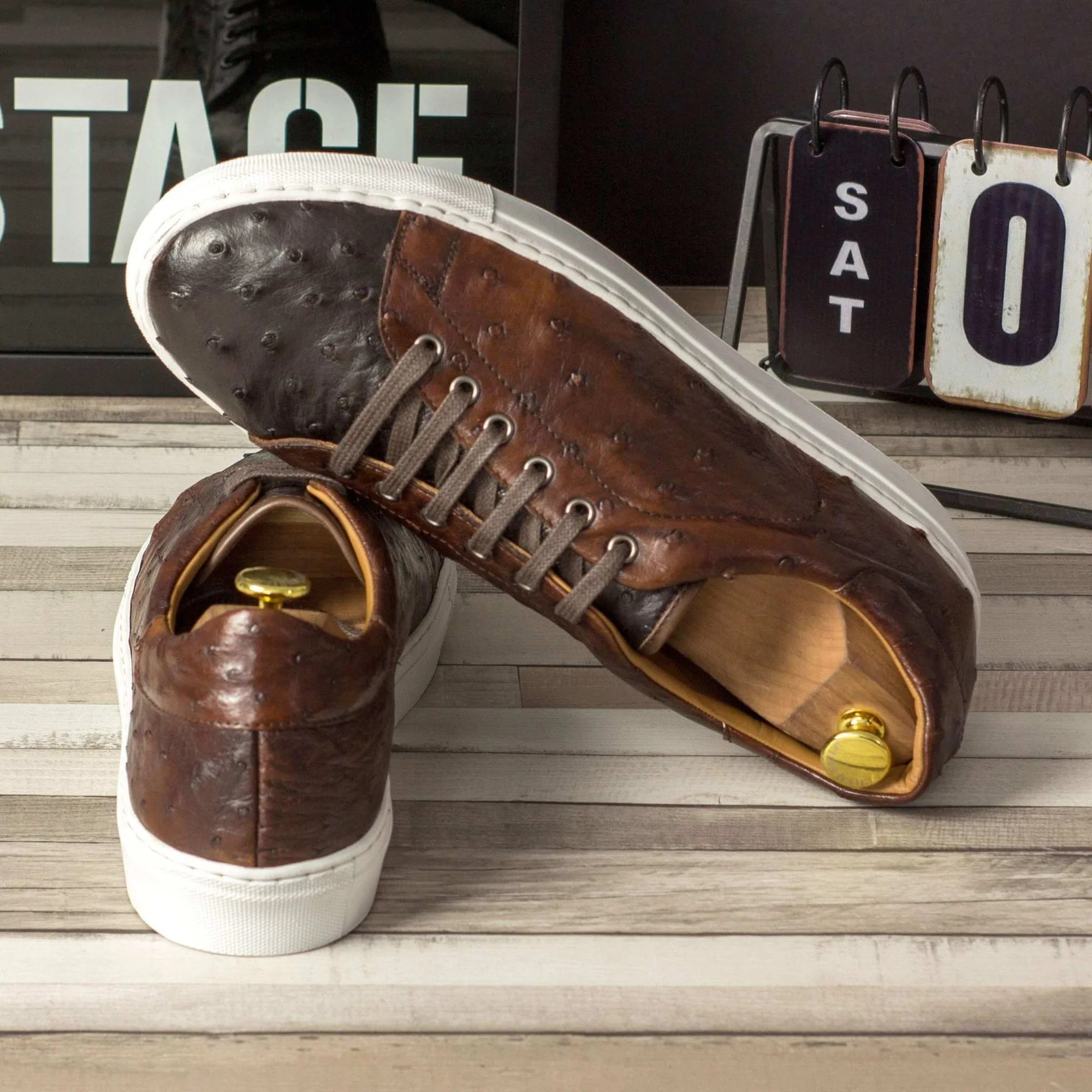 comfortable designer sneakers, all-day comfort sneakers, breathable leather shoes, lightweight luxury sneakers5 comfortable designer sneakers, all-day comfort sneakers, breathable leather shoes, lightweight luxury sneakers5