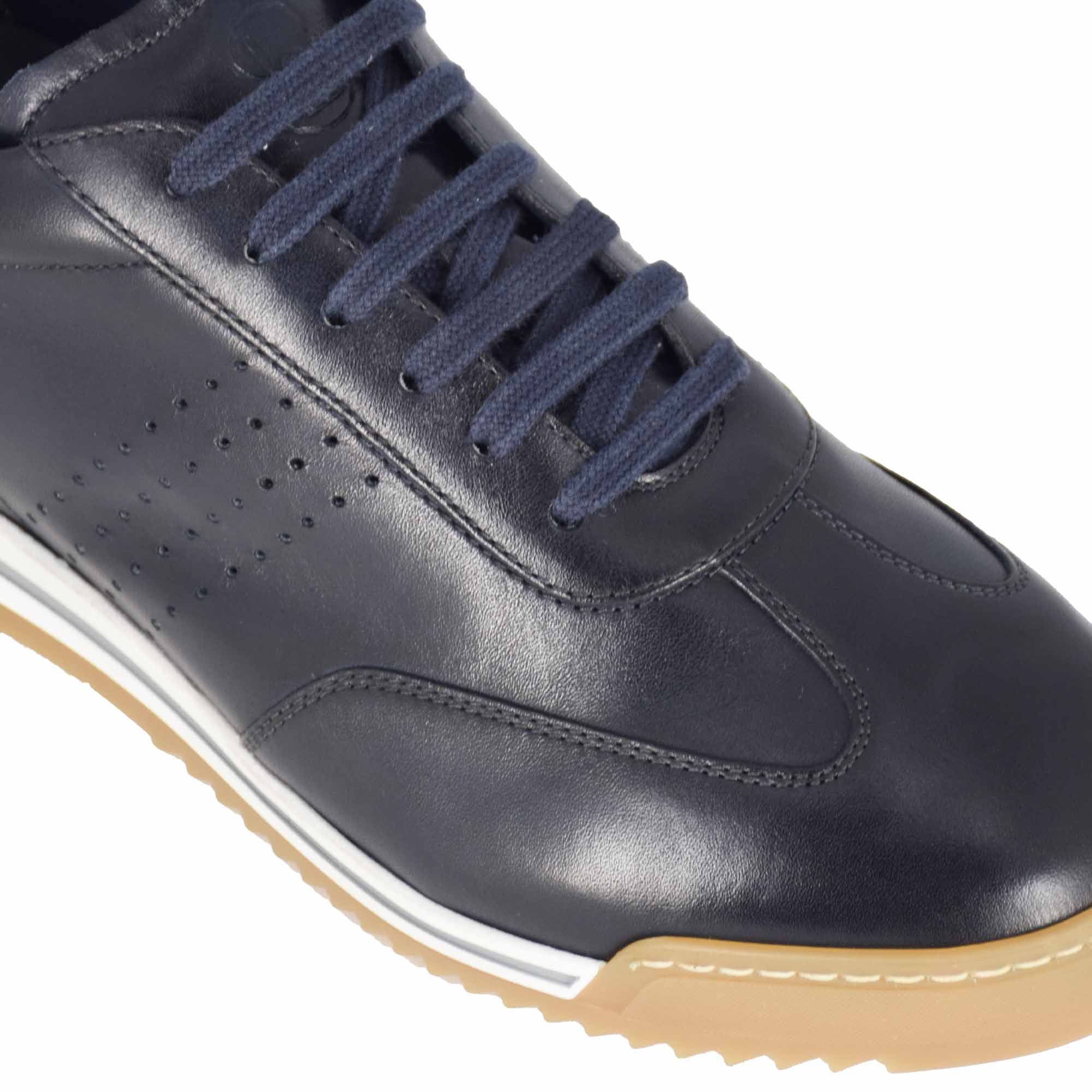 derma contour couture , gold detail sneakers, low-top luxury sneakers, comfortable designer sneakers, all-day comfort sneakers1 derma contour couture , gold detail sneakers, low-top luxury sneakers, comfortable designer sneakers, all-day comfort sneakers1